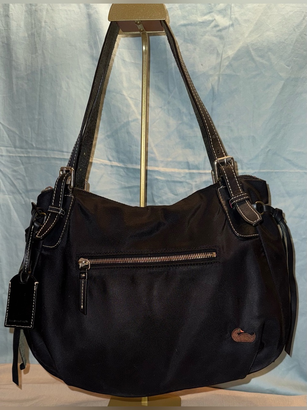 Dooney & Bourke Black Nylon Large Nina
Shoulder Bag Tote Hobo With Luggage Tag